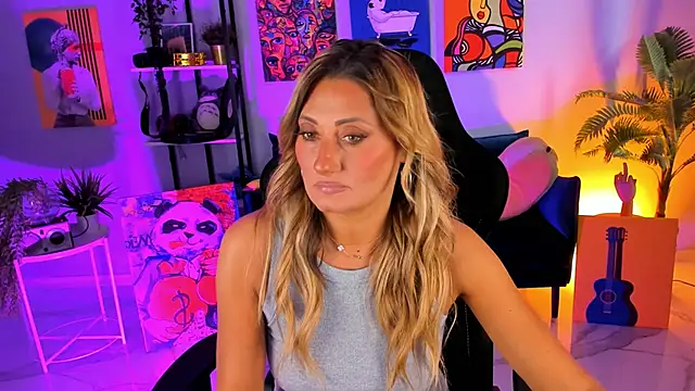 SarahAlluring online show from September 2025 12:33:02 PM