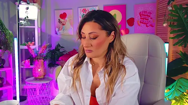 SarahAlluring online show from April 2026 03:16:02 PM