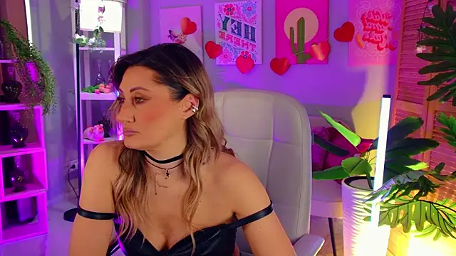 SarahAlluring online show from March 2026 11:58:02 AM