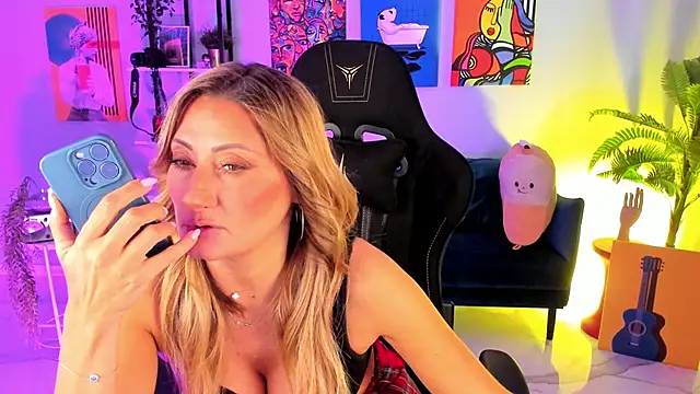 SarahAlluring online show from October 2025 12:35:03 PM