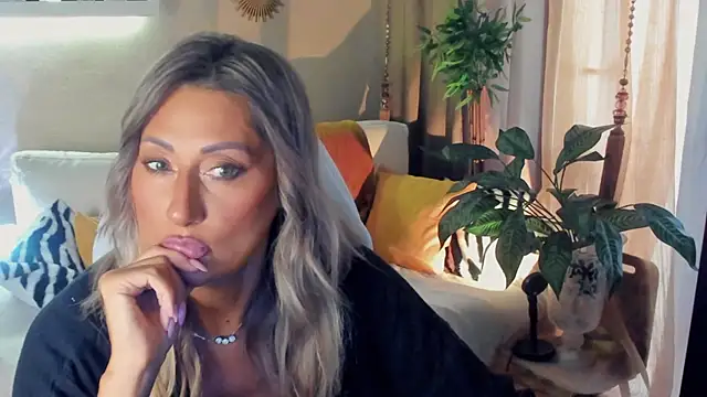 SarahAlluring online show from July 2026 08:01:02 AM