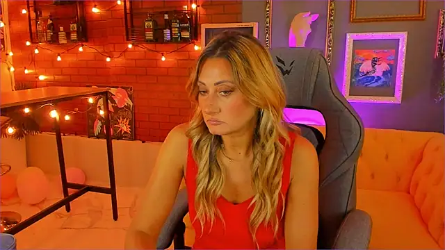 SarahAlluring online show from September 2025 11:58:02 AM