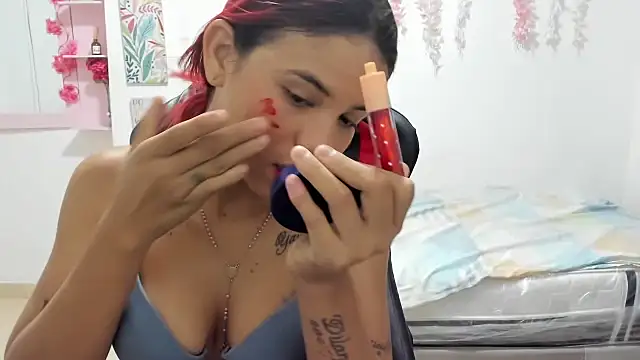 Snapshot of natasha_hot11 chatting on October 2025 06:18:01 PM natasha hot11 online show from October 2025 06:18:01 PM