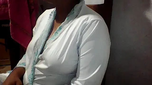 Sydneyputinha online show from March 2026 11:02:01 PM