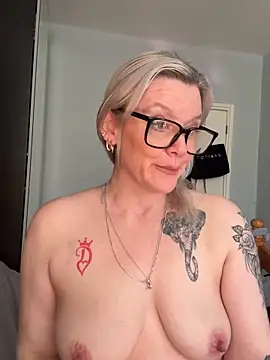 Curvy-Cleo online show from February 2026 10:48:01 AM