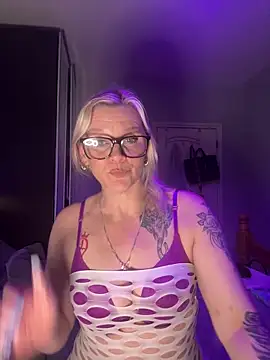 Curvy-Cleo online show from February 2026 07:46:01 PM