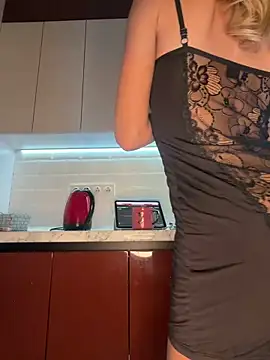 VelvetVabe online show from April 2026 05:49:02 PM