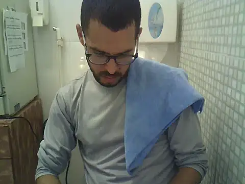 Snapshot of pdasgyn chatting on September 2025 01:17:02 PM pdasgyn online show from September 2025 01:17:02 PM