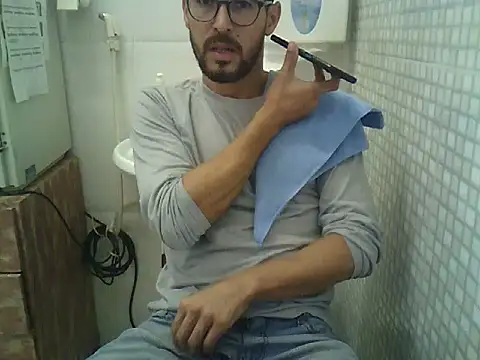 Snapshot of pdasgyn chatting on September 2025 12:11:01 PM pdasgyn online show from September 2025 12:11:01 PM