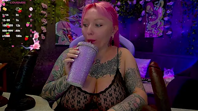 BlackedBarbie online show from November 2025 07:06:01 PM