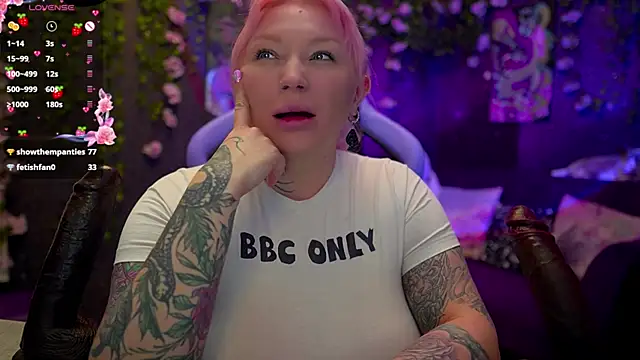 BlackedBarbie online show from October 2025 07:11:02 PM