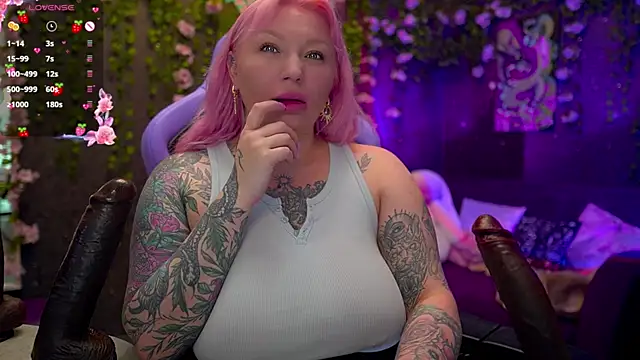 BlackedBarbie online show from October 2025 07:38:02 PM