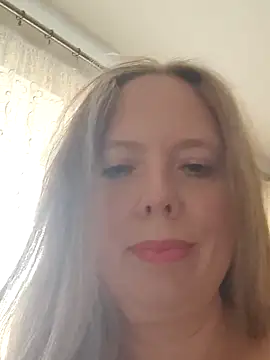 Snapshot of Irina3718 chatting on September 2025 01:11:02 PM Irina3718 online show from September 2025 01:11:02 PM