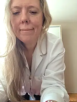 Irina3718 online show from February 2026 10:57:02 AM