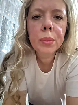 Irina3718 online show from March 2026 05:21:01 PM