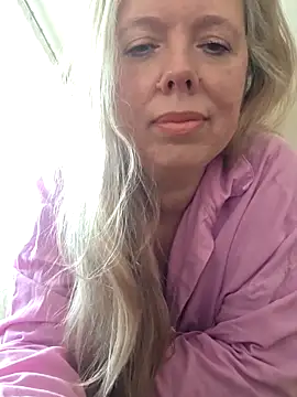 Irina3718 online show from February 2026 11:04:02 AM