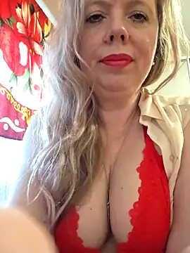 Irina3718 online show from May 2026 12:08:01 PM