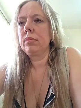 Irina3718 online show from March 2026 01:09:02 PM