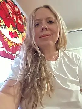 Snapshot of Irina3718 chatting on July 2026 03:34:02 PM Irina3718 online show from July 2026 03:34:02 PM