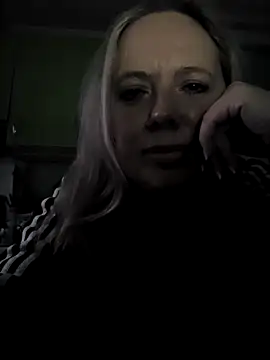 Irina3718 online show from December 2025 02:00:02 PM