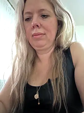 Irina3718 online show from March 2026 02:52:01 PM