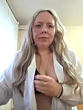 Irina3718 online show from January 2026 02:31:01 PM