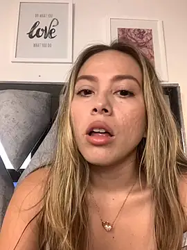 valery and Dani  online show from November 2025 07:58:02 PM