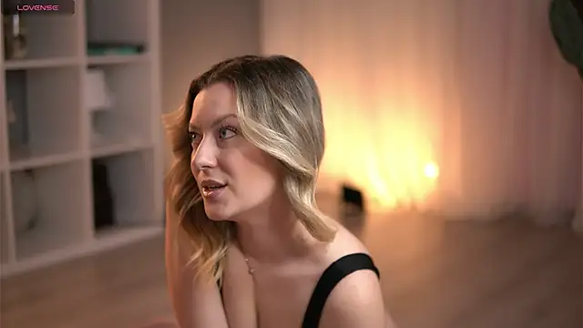 AnnastasiaMills online show from February 2026 10:19:01 PM