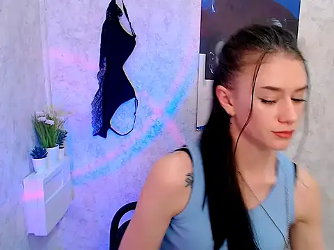 Snapshot of LanaTey chatting on December 2025 10:04:01 PM LanaTey online show from December 2025 10:04:01 PM