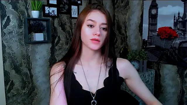 LanaTey online show from February 2026 01:33:01 PM