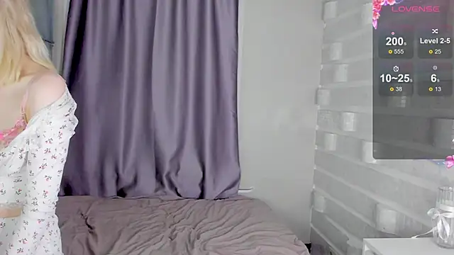 alicewonderyou online show from October 2025 02:07:02 PM