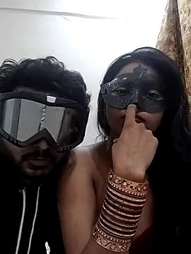 priyanshi-4u online show from November 2025 07:47:01 PM