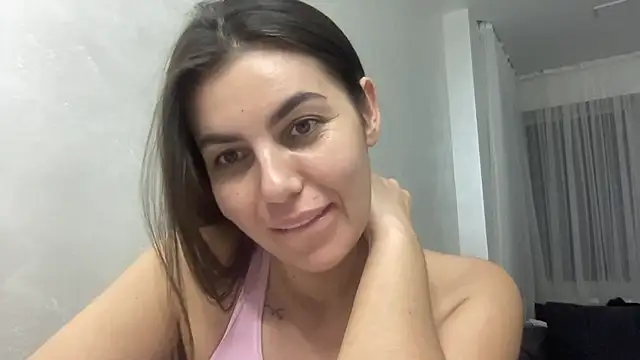 Snapshot of AngelinaMeov chatting on March 2025 11:47:02 PM AngelinaMeov online show from March 2025 11:47:02 PM