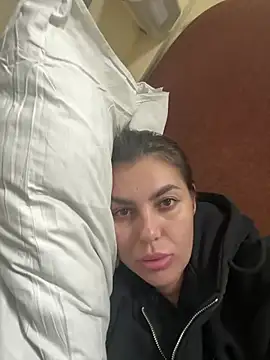 Snapshot of AngelinaMeov chatting on March 2025 10:27:02 PM AngelinaMeov online show from March 2025 10:27:02 PM