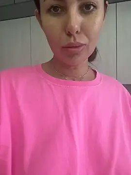 Snapshot of AngelinaMeov chatting on March 2025 02:35:02 PM AngelinaMeov online show from March 2025 02:35:02 PM