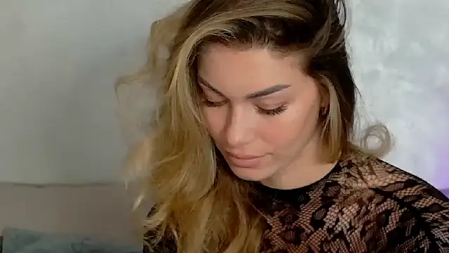 Snapshot of SweetDarling7 chatting on October 2025 08:49:01 AM SweetDarling7 online show from October 2025 08:49:01 AM