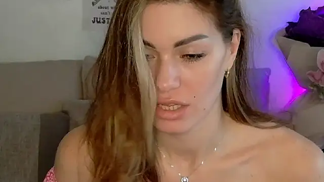 SweetDarling7 online show from March 2026 01:03:01 PM