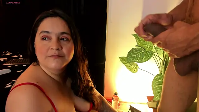 Snapshot of Maturecouple1 chatting on March 2026 05:47:02 PM Maturecouple1 online show from March 2026 05:47:02 PM