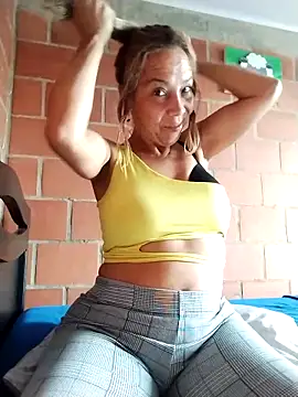 Lady Lolla11 online show from May 2026 06:13:01 PM