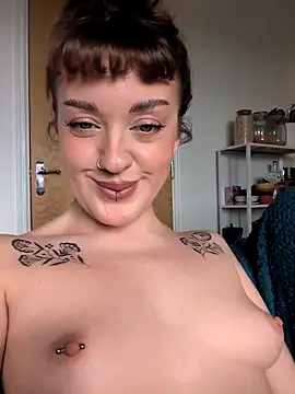 Petite Juicy Olive online show from May 2026 09:43:02 AM