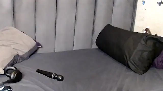 LustyDeziree1 online show from February 2026 04:10:01 AM