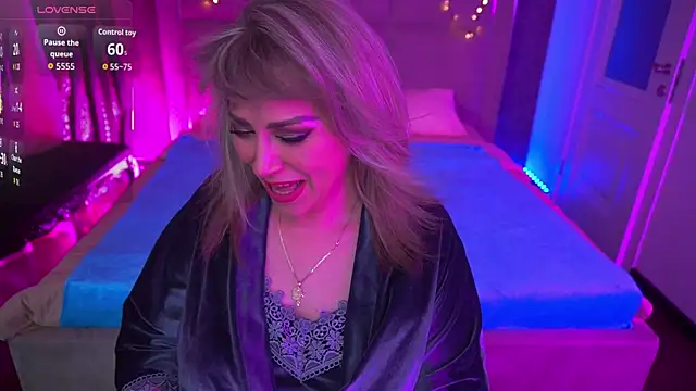 CandyLadyyy online show from June 2026 08:57:02 PM
