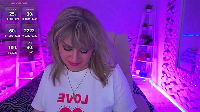 CandyLadyyy online show from May 2026 08:29:02 PM