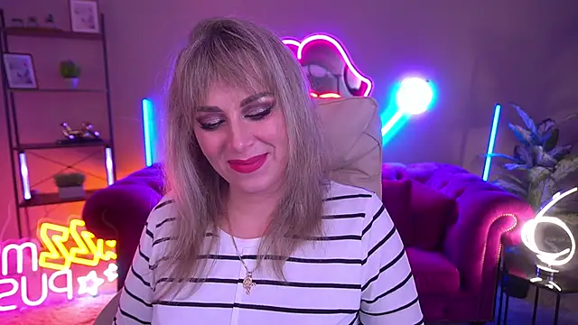 CandyLadyyy online show from November 2025 09:15:04 PM