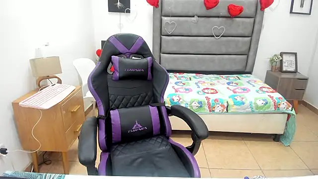 Tania Duque online show from March 2026 02:01:01 PM