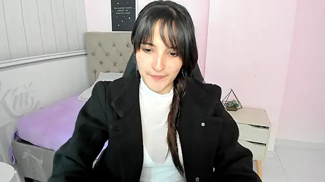 Snapshot of Tania_Duque chatting on October 2025 02:19:02 PM Tania Duque online show from October 2025 02:19:02 PM