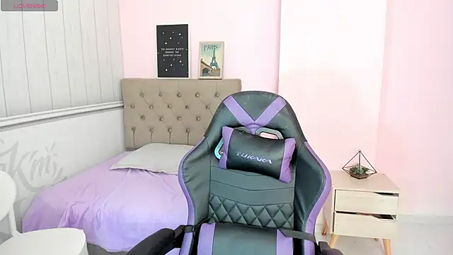 Snapshot of Tania_Duque chatting on November 2025 02:20:01 PM Tania Duque online show from November 2025 02:20:01 PM