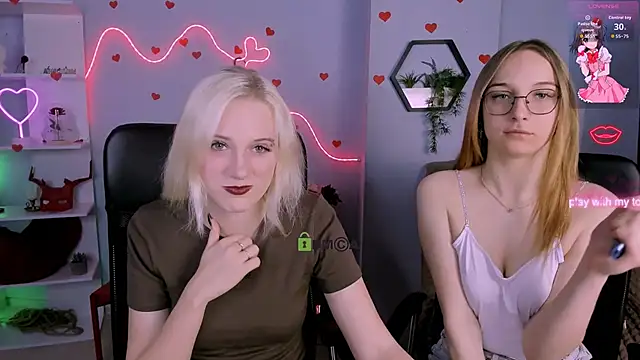 madam uliis online show from April 2026 01:04:01 PM