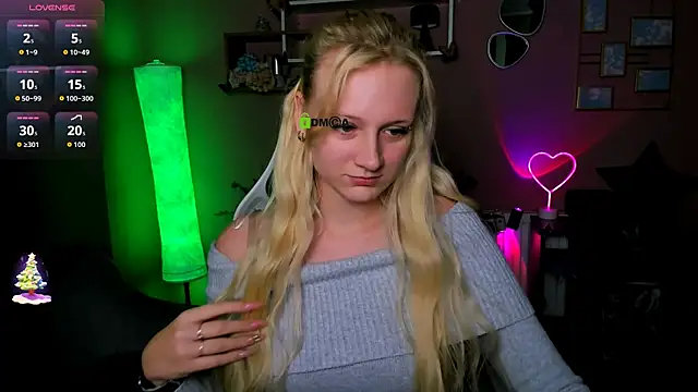 Snapshot of madam_uliis chatting on December 2025 10:16:02 AM madam uliis online show from December 2025 10:16:02 AM