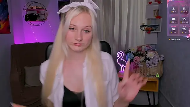 madam uliis online show from July 2026 12:13:01 PM